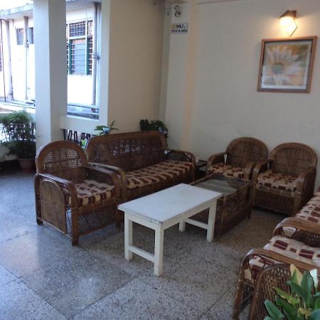 Hotel Monsoon Shillong Esterno foto